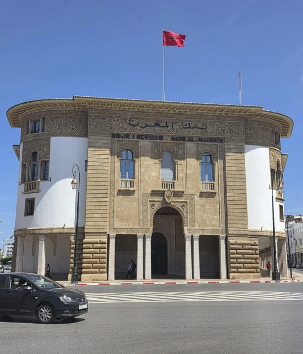 Façade historique de Bank Al-Maghrib à Rabat